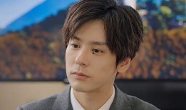 恋恋吃瓜免费,揭秘娱乐圈背后的甜蜜与苦涩